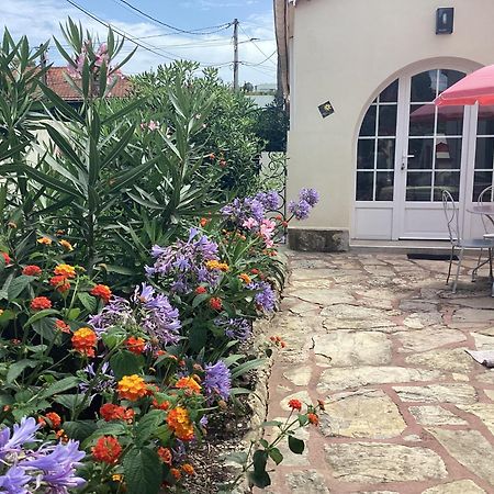 Studio Independant, Front De Mer Et Plage A 200M Antibes Exterior foto