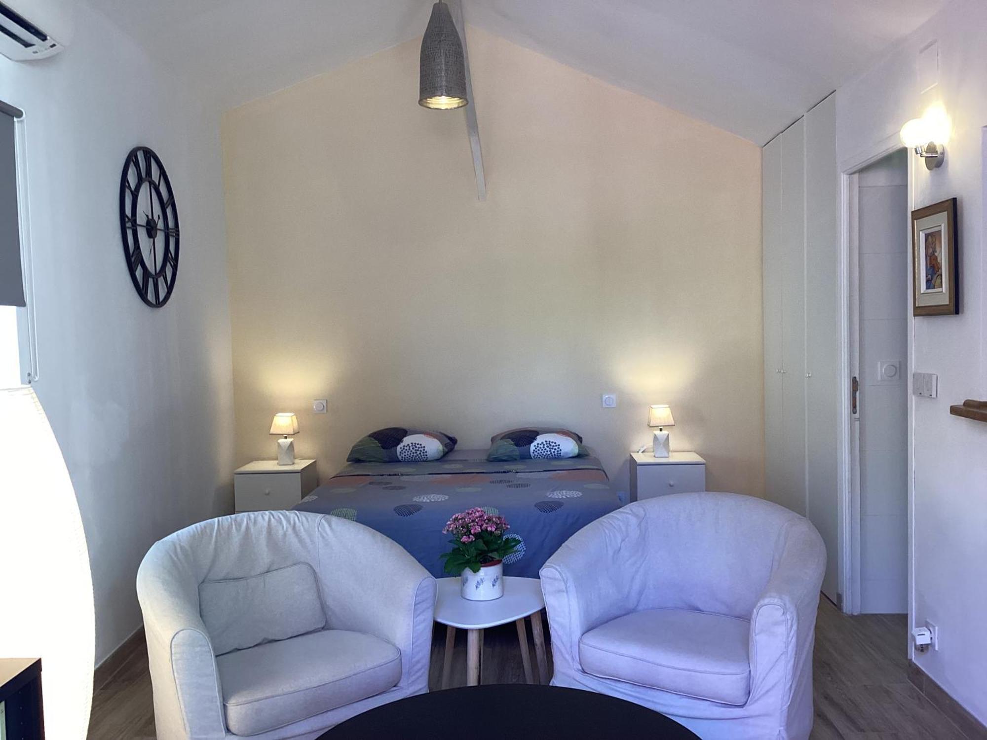 Studio Independant, Front De Mer Et Plage A 200M Antibes Exterior foto